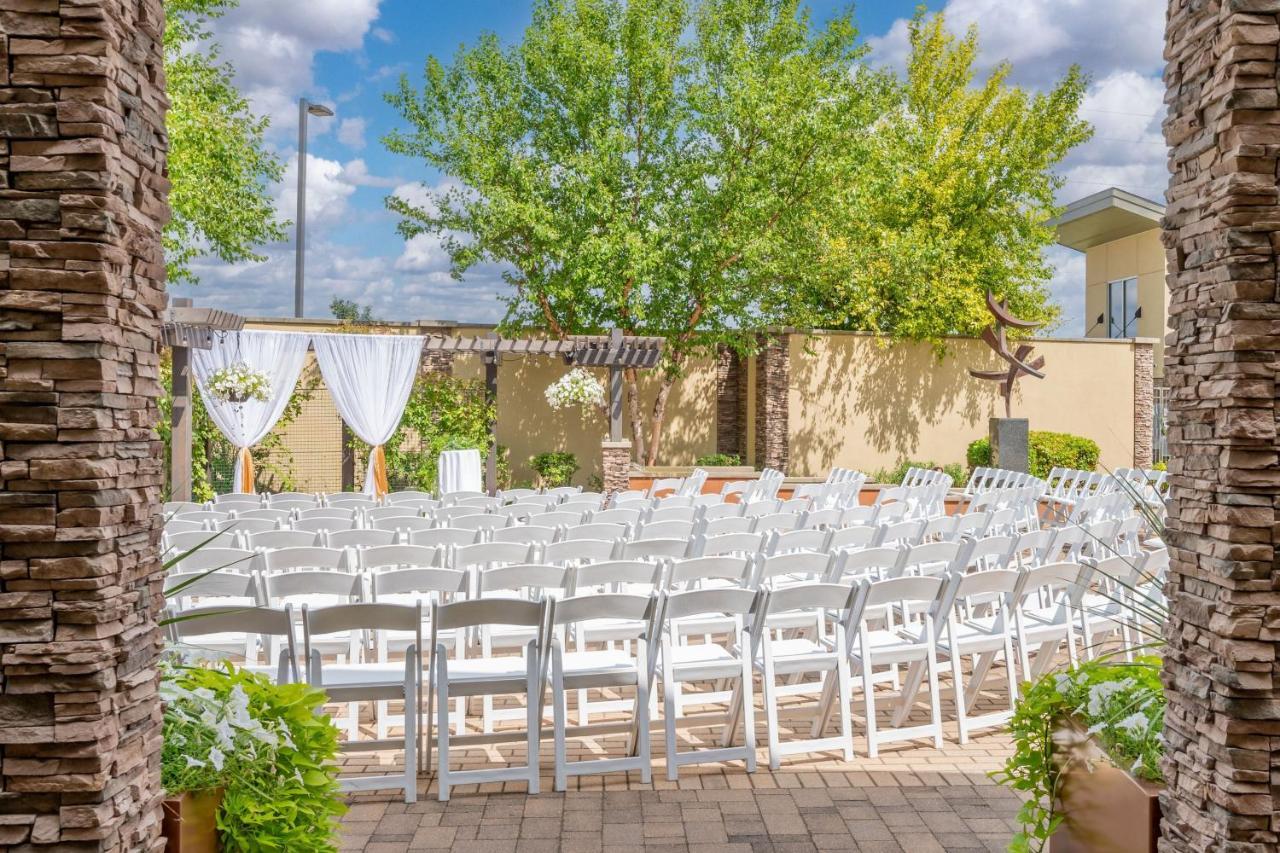 Courtyard Mankato Hotel & Event Center Екстериор снимка