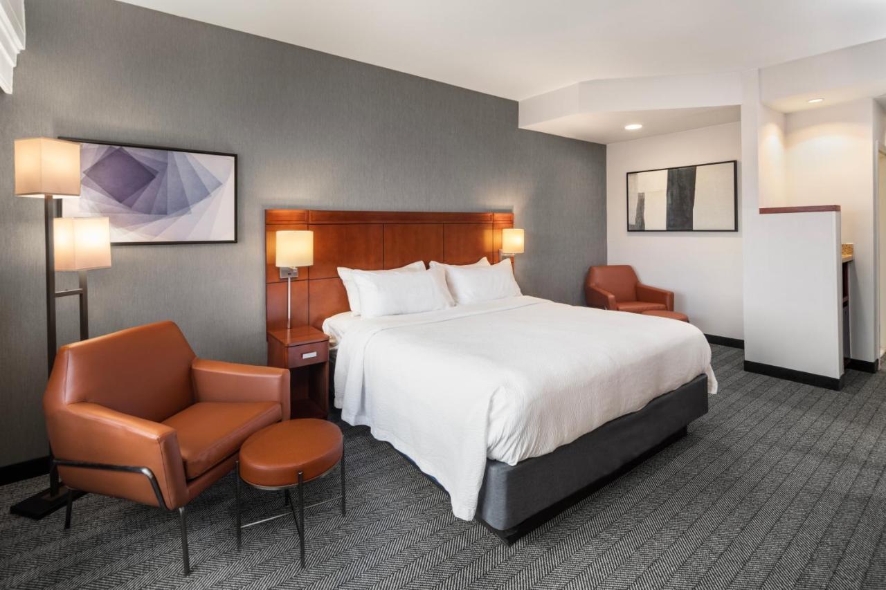 Courtyard Mankato Hotel & Event Center Екстериор снимка