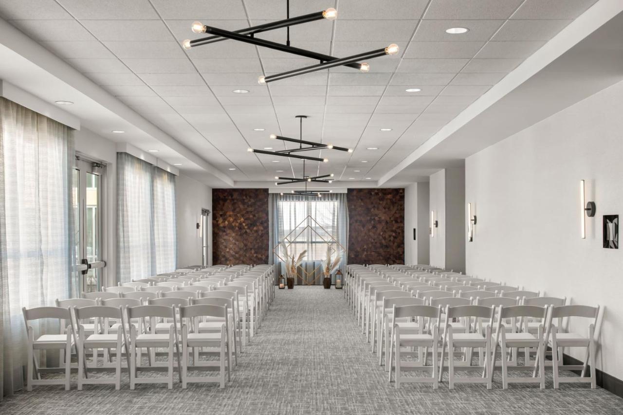 Courtyard Mankato Hotel & Event Center Екстериор снимка