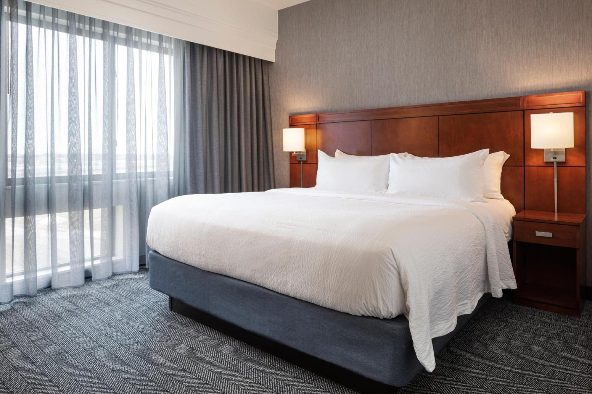 Courtyard Mankato Hotel & Event Center Екстериор снимка